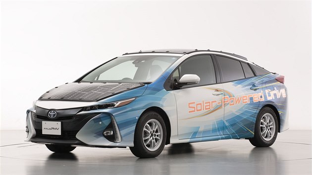 Toyota Prius PHV