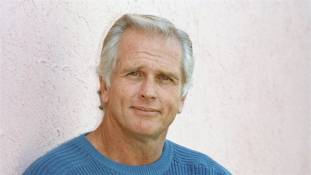 Ron Ely (Los Angeles, 28. prosince 1987)