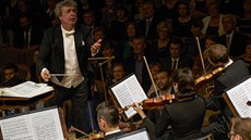 Semjon Bykov a lenové eské filharmonie