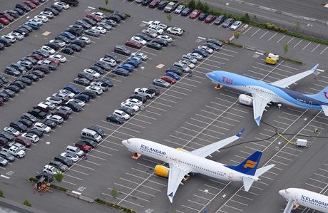 Destky letadel Boeing 737 MAX jsou zaparkovan pobl budov Boeingu v Seattlu,...