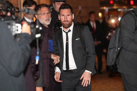 Nejvtí hvzda barcelonských fotbalist Lionel Messi po píletu do Prahy.