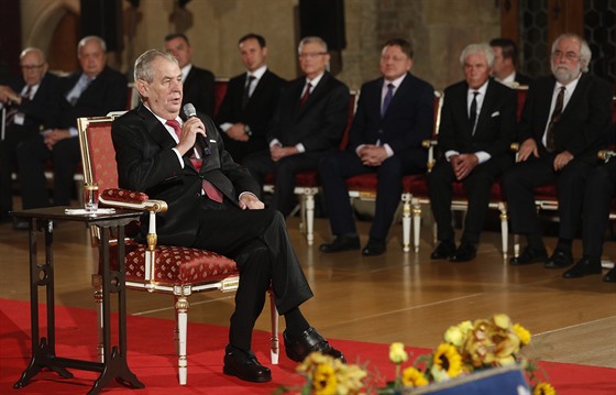 Prezident Miloš Zeman pronesl na začátek slavnostního ceremoniálu projev. (28....