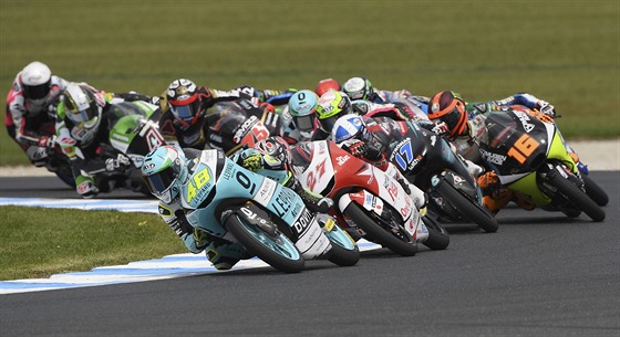 Lorenzo Dalla Porta vede pole jezdc Moto3 ve Velké cen Austrálie.