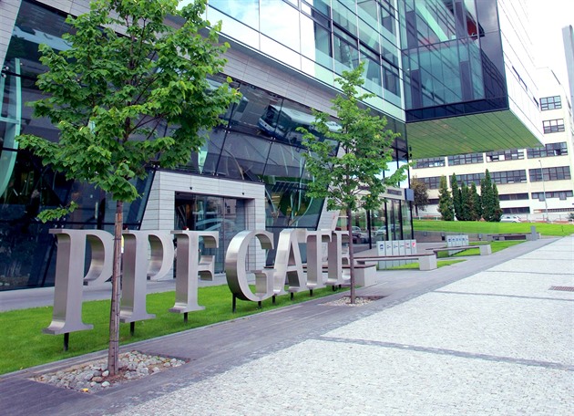 PPF koupila podíly v polské firmě InPost, která provozuje síť výdejních boxů