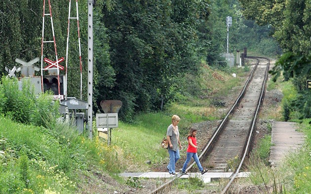 Vybudovat cyklostezku na míst nevyuívané trati je jedna z vizí vedení Dína,...