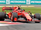 Charles Leclerc z Ferrari bhem kvalifikace na Velkou cenu Mexika.