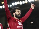 Mohamed Salah, útoník Liverpoolu, oslavuje promnnou penaltu v utkání proti...