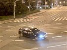 Čtyři muži v černém Audi A6 vyloupili brzy ráno brněnské klenotnictví. Policie...