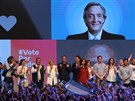 Opoziní levicový politik Alberto Fernández vyhrál volby a stává se novým...