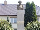 Busta T. G. Masaryka v Louce z roku 1919 byla zejm jeho vbec prvn...