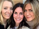Lisa Kudrowová, Courteney Coxová a Jennifer Anistonová (16. ervna 2019)