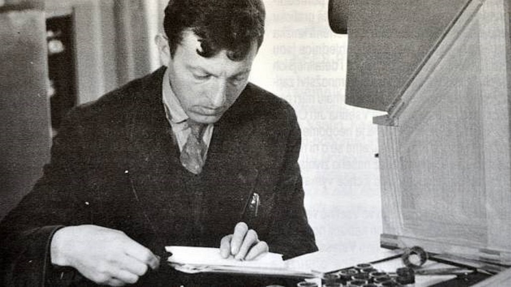 Bohumil Perutka byl ředitelem Vlastivědného ústavu ve Vsetíně. Po srpnu 1968 na...