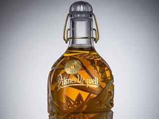 Designové láhve Pilsner Urquell navrhl Lukáš Novák.
