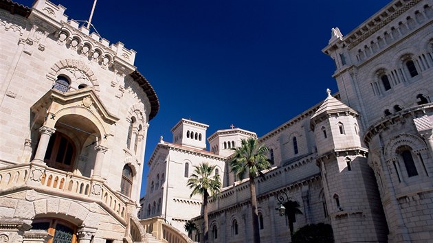 Monaco-Ville je p�vodn� opevn�n� m�sto Monaka. V t�to �tvrti se mimo jin� nach�z� Kn�ec� pal�c, Katedr�la svat�ho Mikul�e a Oce�nografick� muzeum.