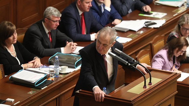Prezident Milo Zeman piel do Snmovny podpoit rozpoet. (23. jna 2019)