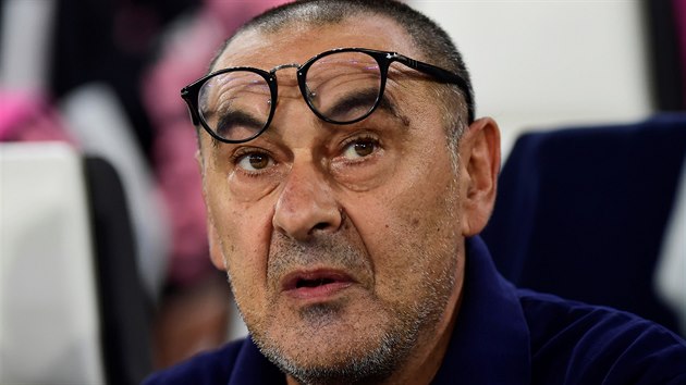 Maurizio Sarri , trenr Juventusu Turn, bhem utkn Ligy mistr proti Lokomotivu Moskva.