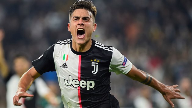 Paulo Dybala z Juventusu slav svj druh gl v utkn Ligy mistr proti Lokomotivu Moskva.