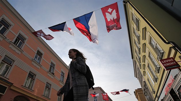 Do vyzdoben Jihlavy se zaali sjdt prvn nvtvnci a host 23. Mezinrodnho festivalu dokumentrnch film Ji.hlav. Akce potrv do 29. z. K promtnut je pipraveno 277 film, ovem na programu jsou i diskuse i akce pro dti.