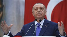 Turecký prezident Recep Tayyip Erdogan promluvil na ceremonii v Istanbulu. (26....