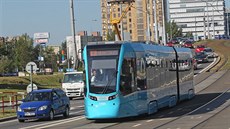 Nová tramvaj Stadler nOVA pi jízd Ostravou.