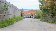 Tudy ron pijídí do zoo desítky tisíc návtvník. Komunikace pipomíná...