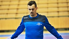 Roman Bevá na tréninku eské reprezentace v Plzni.