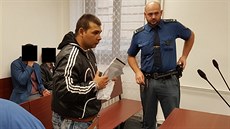 Podle obžaloby devětadvacetiletý Tomáš D. ubodal loni v říjnu seniora v Plzni....