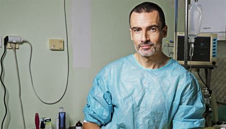 Zvíecí ortoped a chirurg Roman Skala