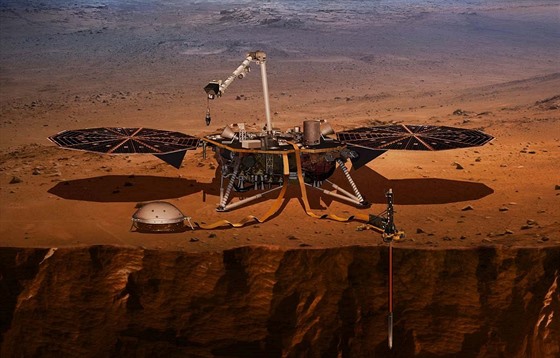 Pohled na sondu InSight na Marsu. Vlevo dole jsou seismometry SEIS, vpravo...