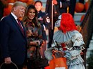 Americký prezident Donald Trump se svou manelkou Melanií Trumpovou slavil ped...