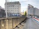 Praha roziuje chodník mezi Vinohradskou ulicí a hlavním nádraím. (30.10.2019)