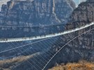 Skleněný most Chung-ja-ku v čínské provincii Che-pej