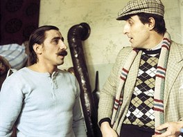 Pavel Zedníček a Karel Heřmánek ve filmu Fešák Hubert (1984)
