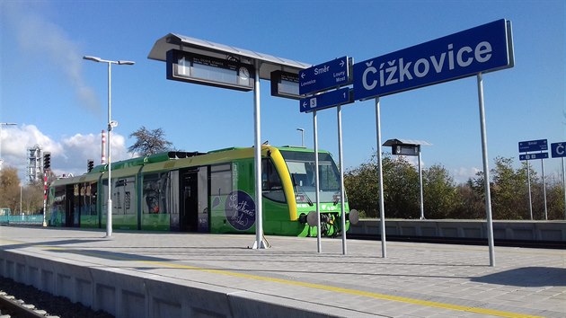 Opravené nádraží v Čížkovicích. Poprvé v historii dojedou cestující ve vlacích z centra Loun do Lovosic za méně než jednu hodinu.