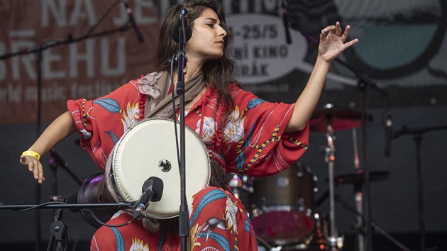 Festival Na jednom behu v hradeckm letnm kin.