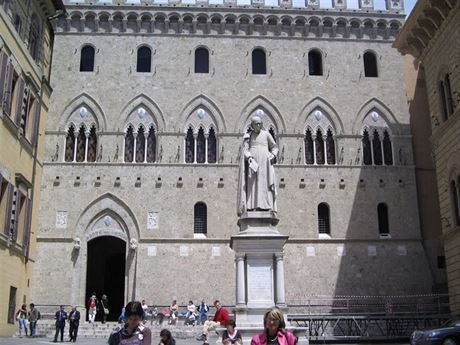 Monte dei Paschi di Siena je nejstarí fungující bankou svta.