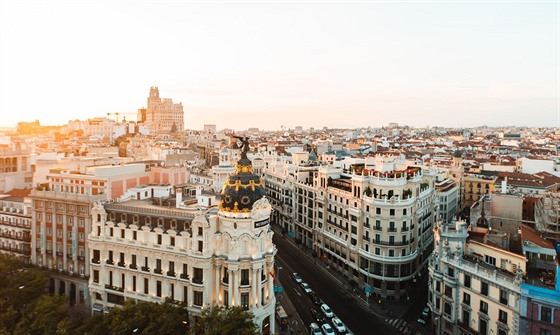 Centrum Madridu pi západu slunce.