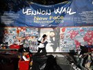 Lennonovu zeď na Malé Straně v Praze čeká po měsíční renovaci slavnostní...