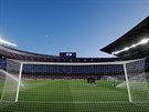Obrovitý stadion Camp Nou hodiny ped utkáním Ligy mistr mezi Barcelonou a...