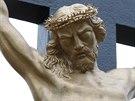 Sochu Ježíše u autobusové zastávky Jedovnice-Pila neznámý zloděj odřezal z...