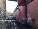 V Maleicch vykolejil nkladn vlak. Vyetovatel Drn inspekce proetuj...