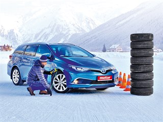 Test celoročních pneumatik