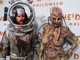 Tom Kaulitz a Heidi Klumová na halloweenské party modelky (New York, 31. íjna...