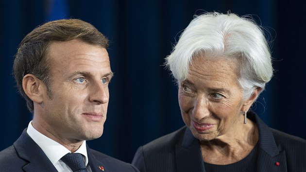 Nov prezidentka Evropsk centrln banky Christine Lagardeov s francouzskm prezidentem Emmanuelem Macronem (28. jna 2019)