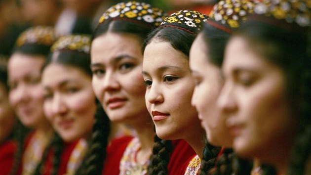 Turkmenské dívky