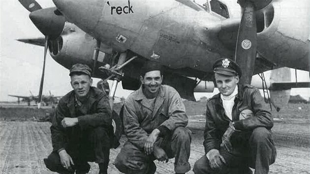Lockheed P-38 Lightning z 96. sthac perut 82. sthac skupiny USAAF. Tento stroj, pojmenovan ramblin ́ reck, byl 7. listopadu 1944 bhem americko-sovtskho stetu u srbskho msta Ni sestelen. Jeho pilot, kapitn Charles King, utrpl tk zrann.