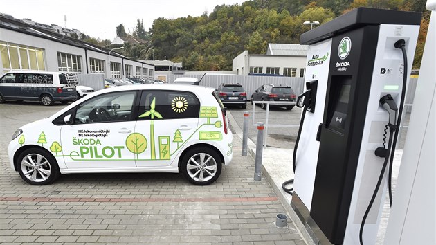 Rychlonabjeka elektromobil koda v Praze na Podbab