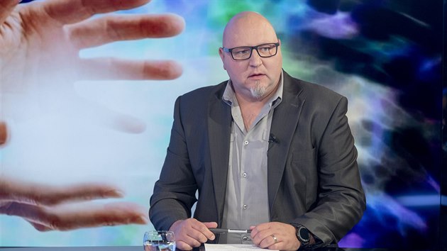 Redaktor MF DNES Vclav Janou v diskusnm poadu Rozstel. (1. listopadu 2019)