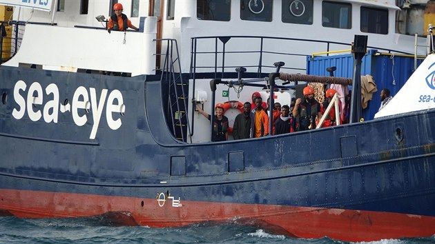 Do italskho pstavu Taranta piplula lo Alan Kurdi s 88 migranty na palub.