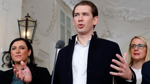 f rakouskch lidovc a bval a zejm i budouc kancl Sebastian Kurz na jednnch o nov rakousk vld. (8. listopadu 2019)